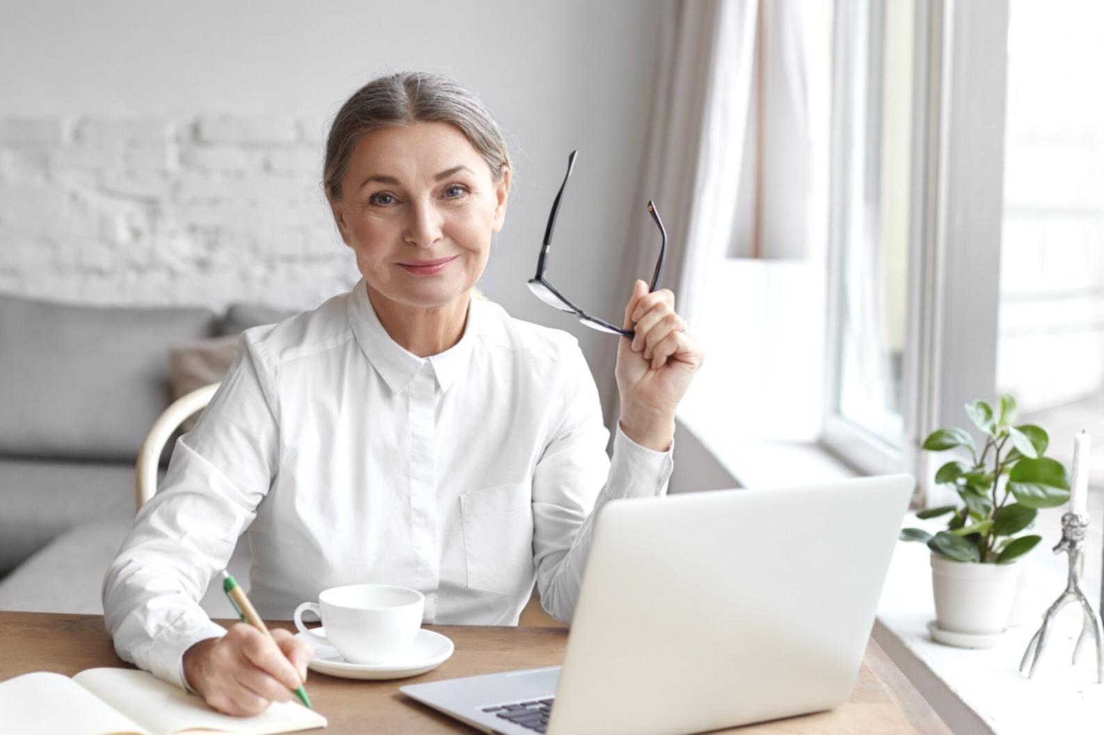 Environnement de formation moderne avec outils d'analyse financière
